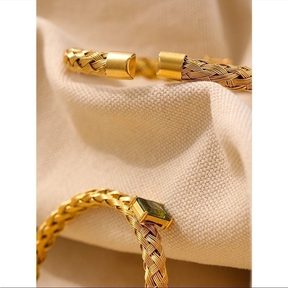New Unique 18K Gold Woven Zircon Cuff Bracelet - Picture 11 of 13